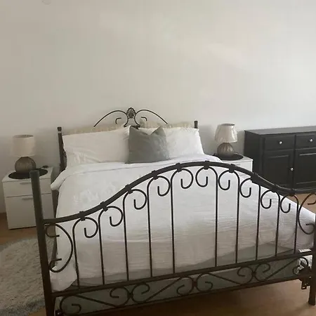 公寓 Lovely 3 Bedroom In Quiet Area W/ Pool 普拉